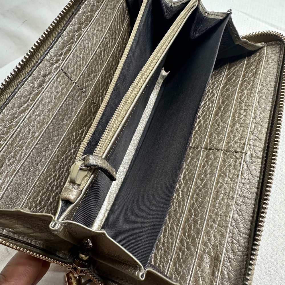 Gucci Wallet - Picture 7 of 9